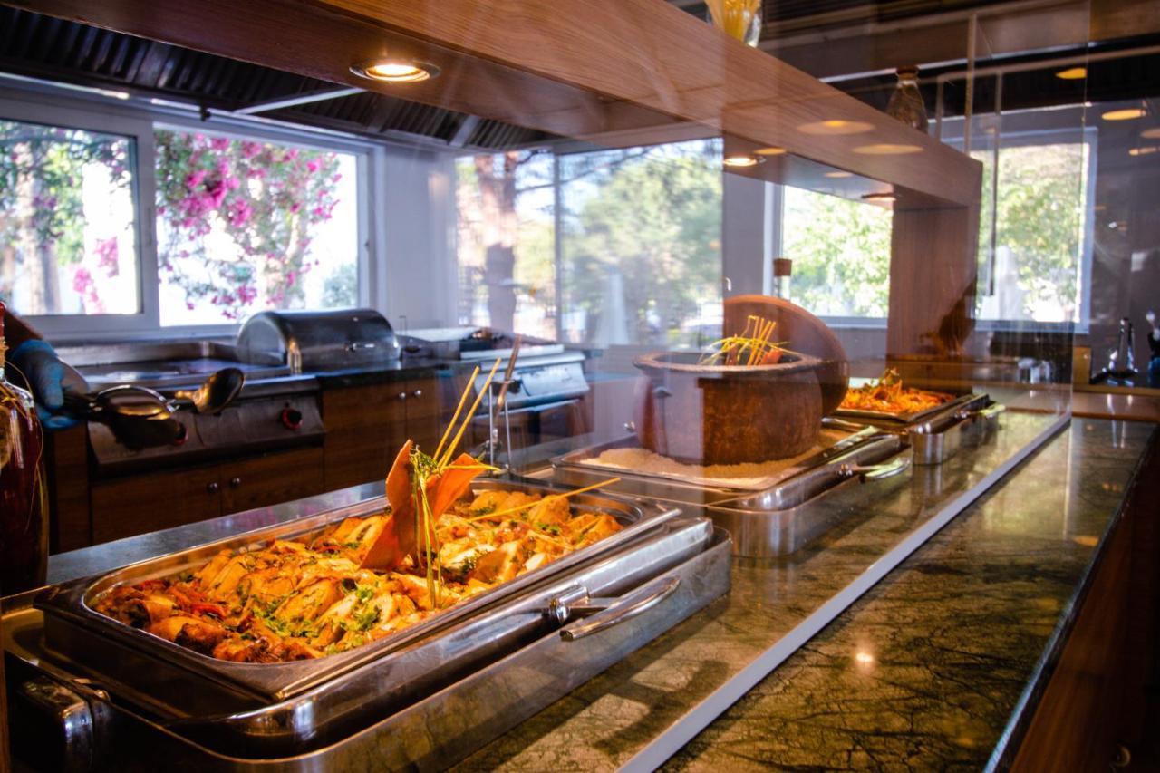 Club Muskebi Hotel Bodrum Luaran gambar