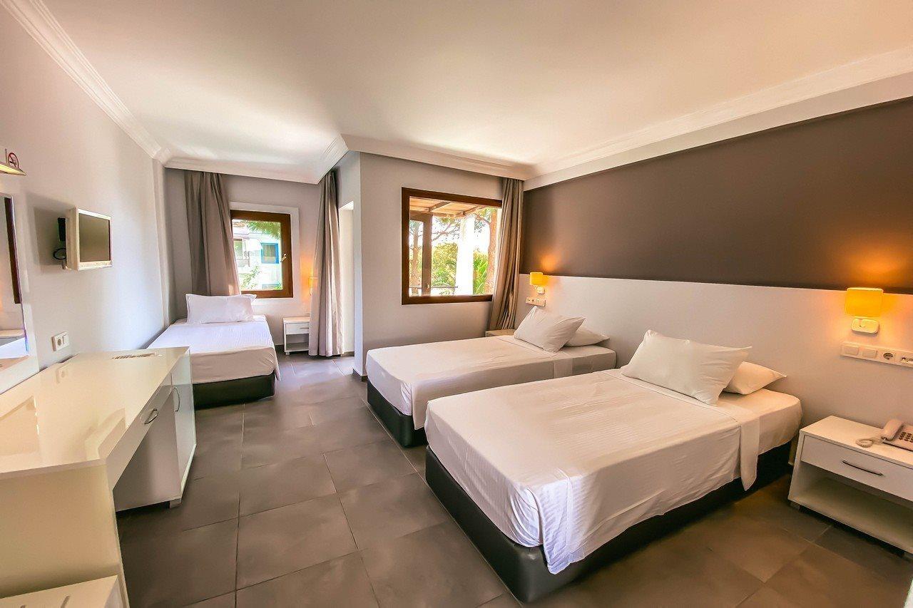 Club Muskebi Hotel Bodrum Luaran gambar
