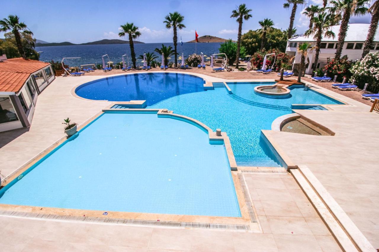 Club Muskebi Hotel Bodrum Luaran gambar