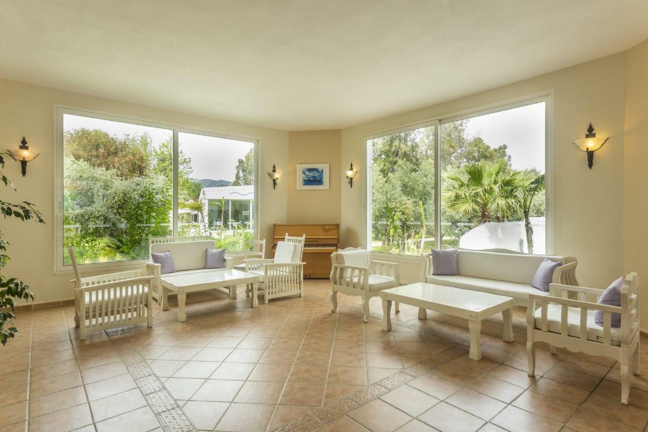 Club Muskebi Hotel Bodrum Luaran gambar